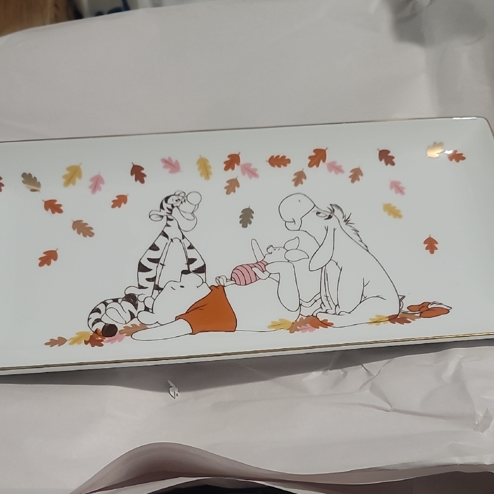 Winnie the Pooh Rectangular Plate with Autumn Leaves